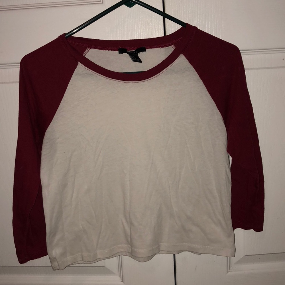 Essential baseball tee!